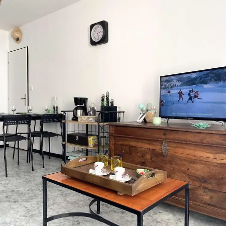 Apartment Appartement Bord De Mer 2 Pieces Avec Parking A Saint-Gilles-Croix-De-Vie - Fr-1-224-764